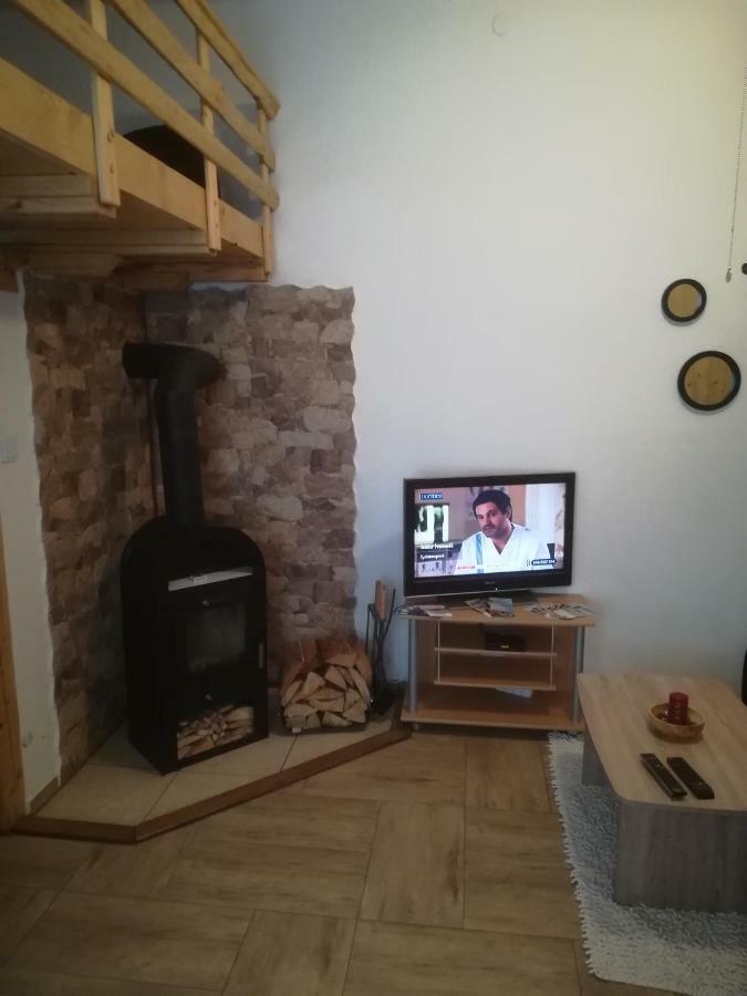 Apartment Pod Vezi I *